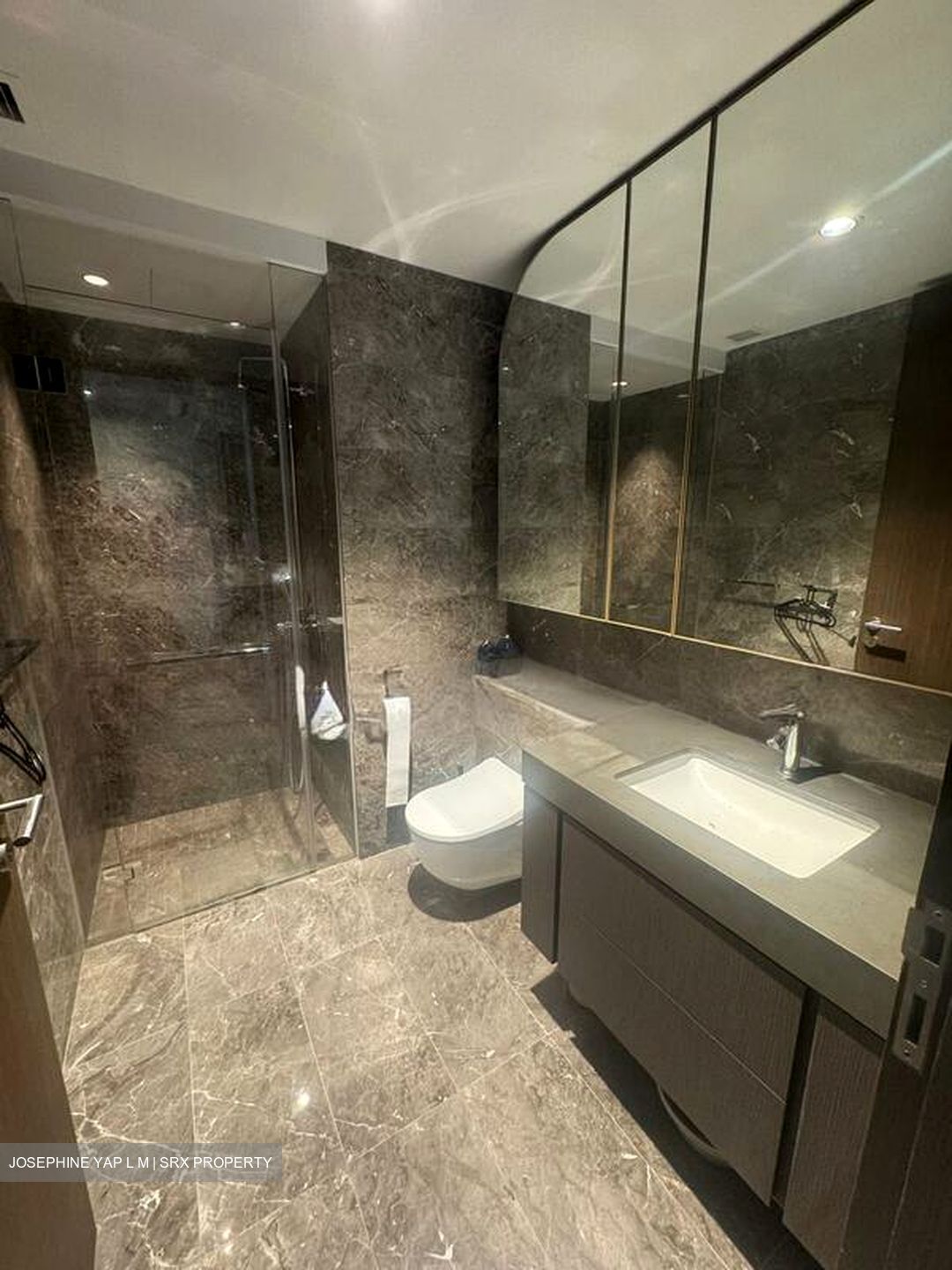 Avenue South Residence (D3), Apartment #622003111